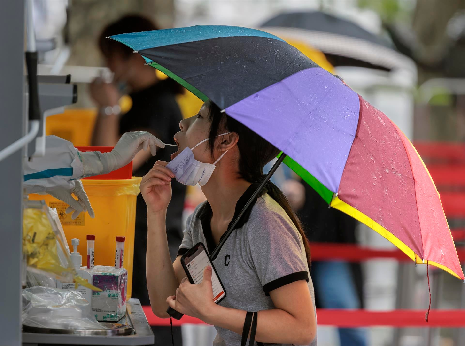 Así es la primera vacuna oral contra la Covid que se ha aprobado en China Así es la primera vacuna oral contra la Covid que se ha aprobado en China