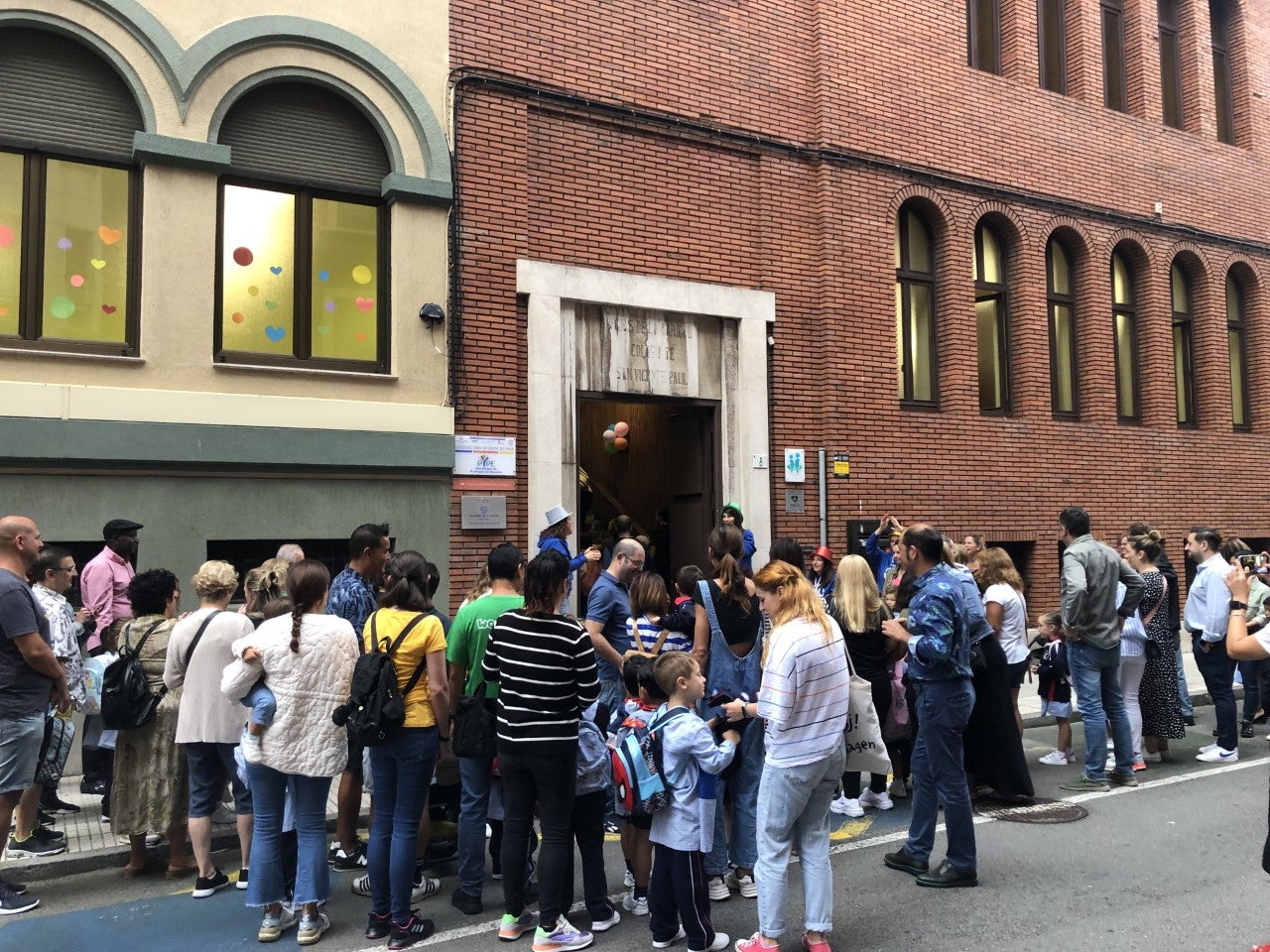 Los alumnos del "Sanvi" vuelven a casa Los alumnos del "Sanvi" vuelven a casa