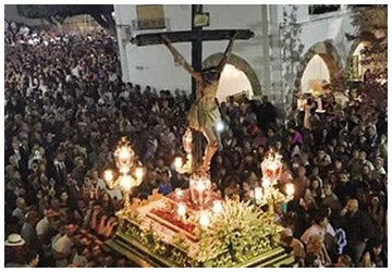 Almería se vuelca con el Cristo de la Luz durante su multitudinaria procesión por Dalías Almería se vuelca con el Cristo de la Luz durante su multitudinaria procesión por Dalías