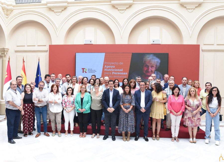 Diputación y Junta impulsan el servicio de comidas a domicilio para personas mayores de 61 municipios de Ciudad Real Diputación y Junta impulsan el servicio de comidas a domicilio para personas mayores de 61 municipios de Ciudad Real