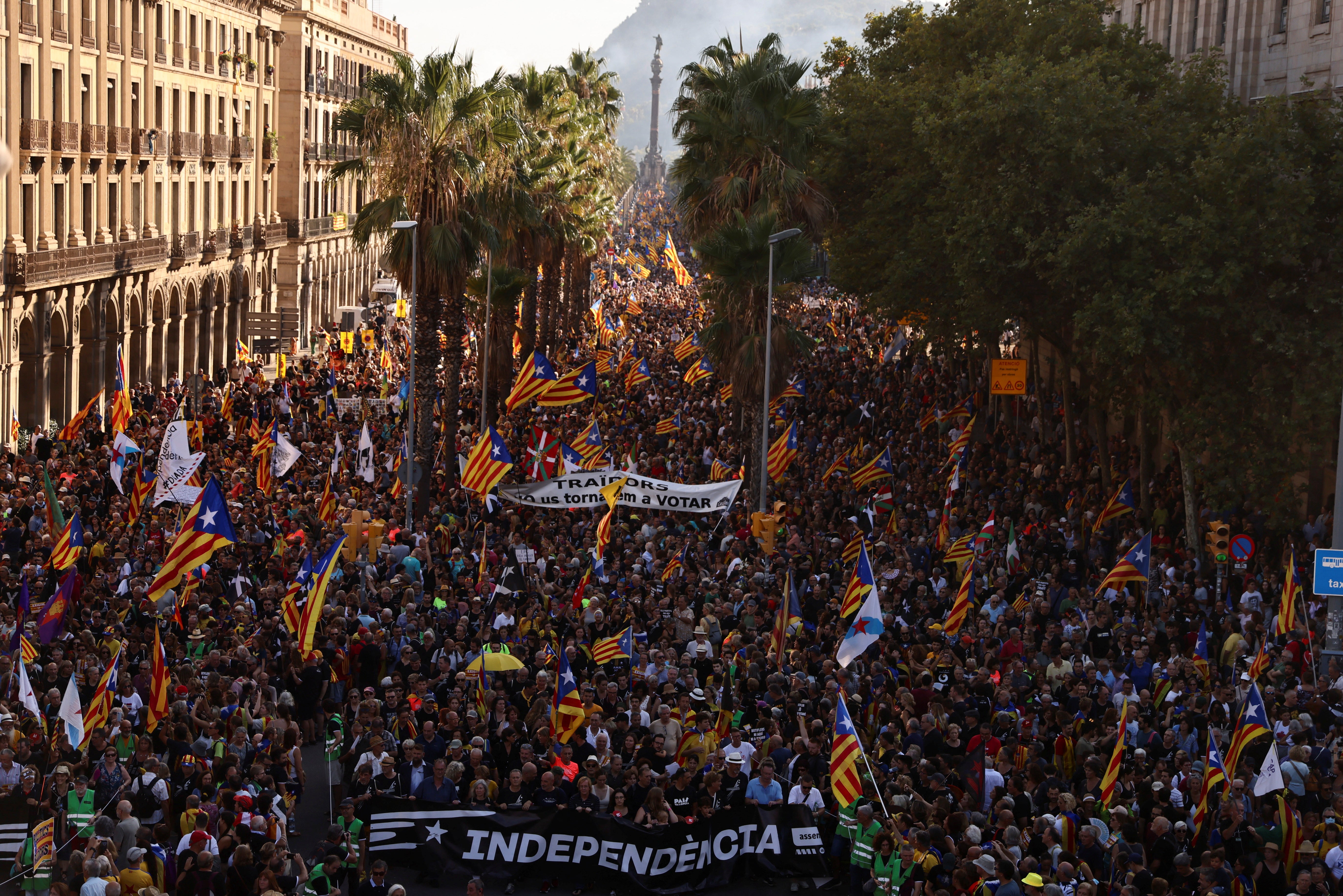 Tertulia: ¿Ha fracasado el separatismo en la Diada de este año? Tertulia: ¿Ha fracasado el separatismo en la Diada de este año?