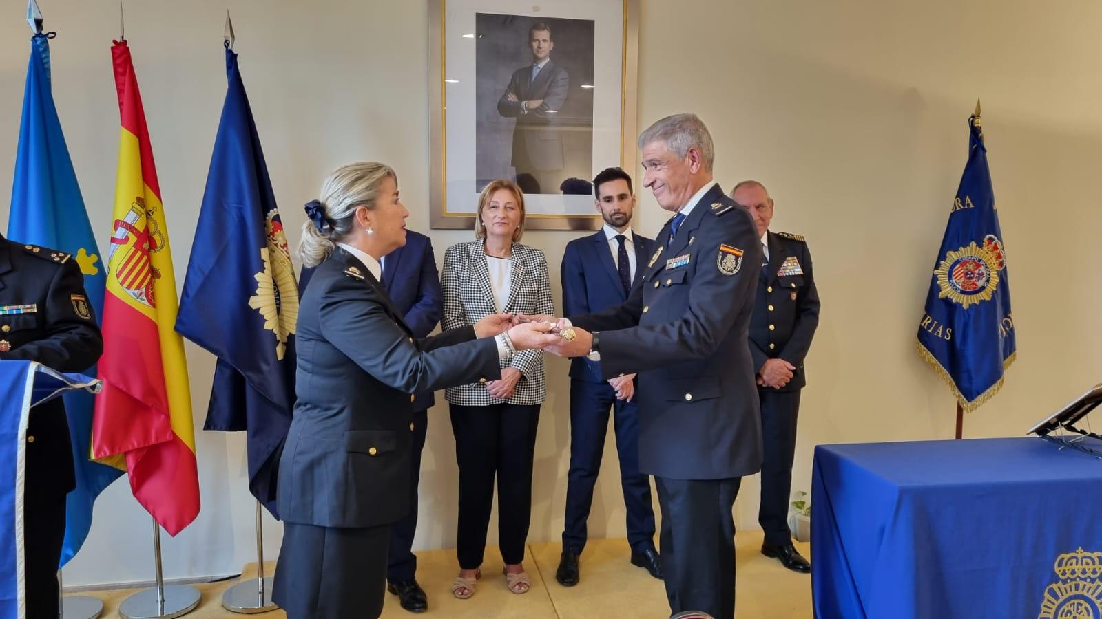 Luis Carlos Espino, nuevo jefe superior de Policía Nacional Luis Carlos Espino, nuevo jefe superior de Policía Nacional
