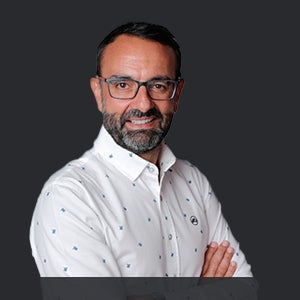 Edu García: "Los políticos se protegen y los ciudadanos no deberíamos consentirlo" Edu García: "Los políticos se protegen y los ciudadanos no deberíamos consentirlo"