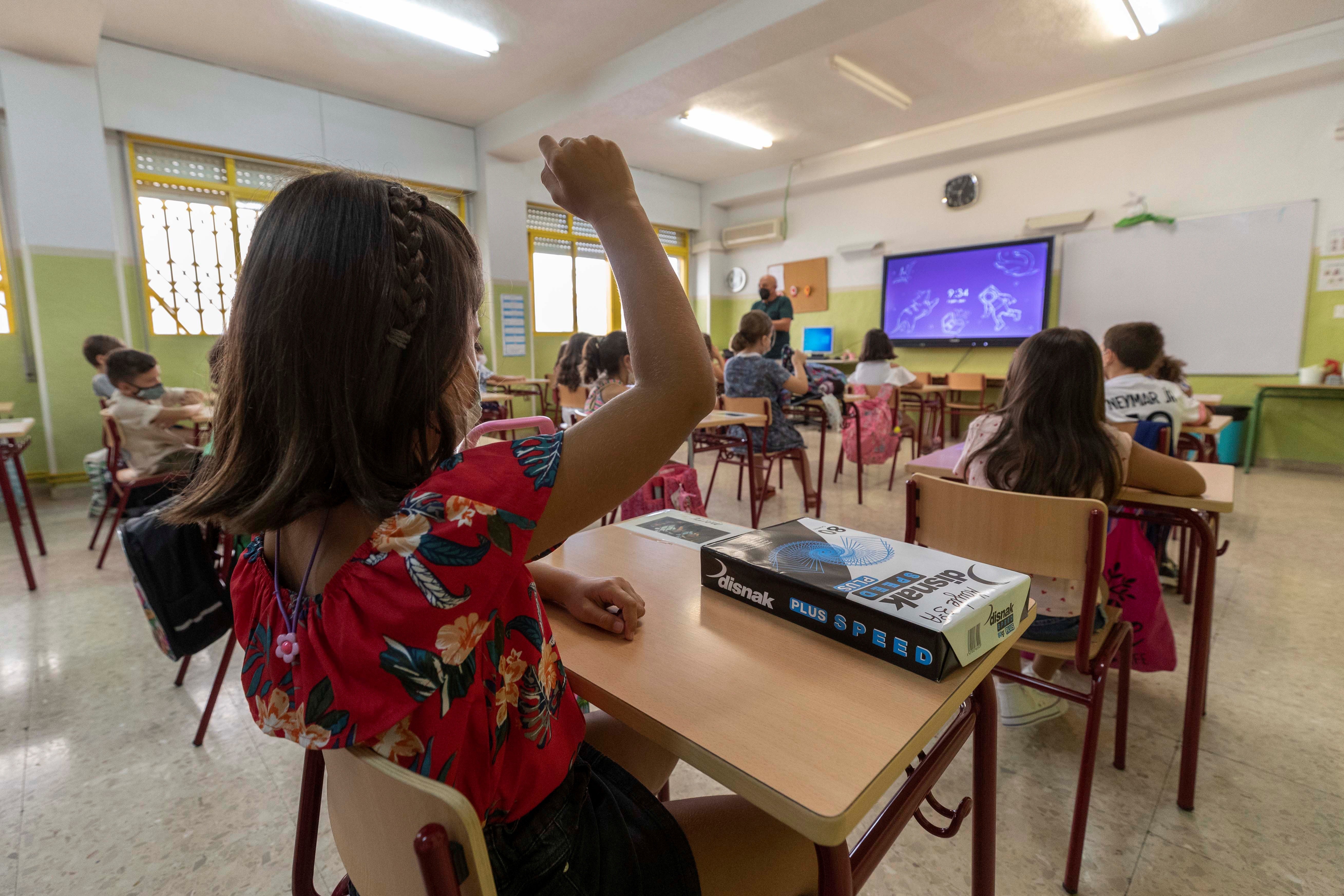 Más de 8 millones de alumnos empiezan esta semana las clases, hoy en Madrid y Cataluña Más de 8 millones de alumnos empiezan esta semana las clases, hoy en Madrid y Cataluña