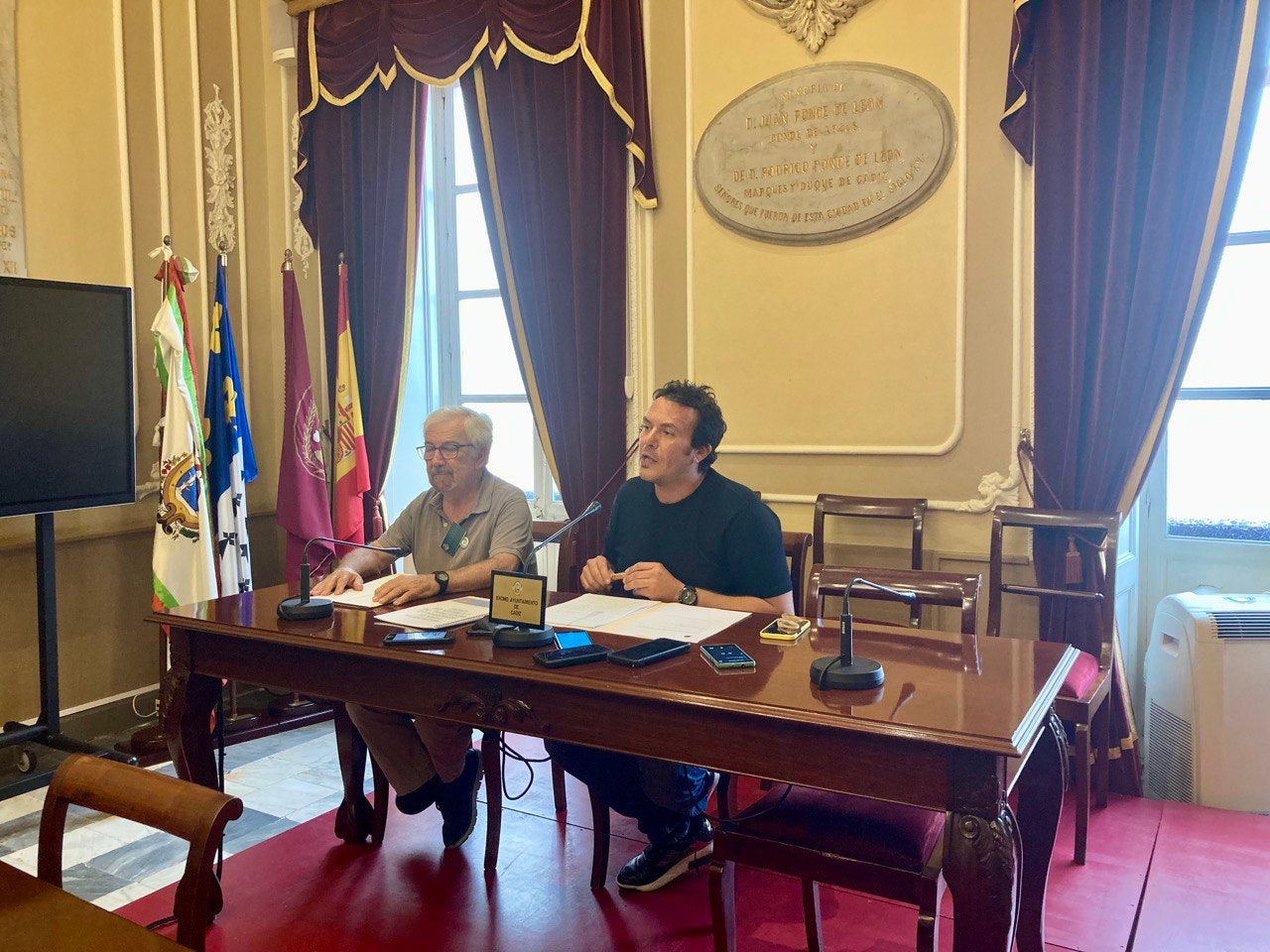 El alcalde de Cádiz pide unión de la Bahía de Cádiz para "defender la industria" El alcalde de Cádiz pide unión de la Bahía de Cádiz para "defender la industria"