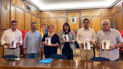 Presentación en Alcoy de ‘Camilo Sesto. Ni ángel ni demonio’ de Ramón Climent 