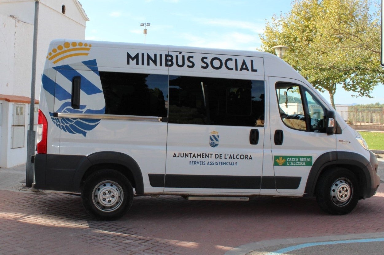 Alcora amplia horario y prestaciones del minibús social municipal Alcora amplia horario y prestaciones del minibús social municipal