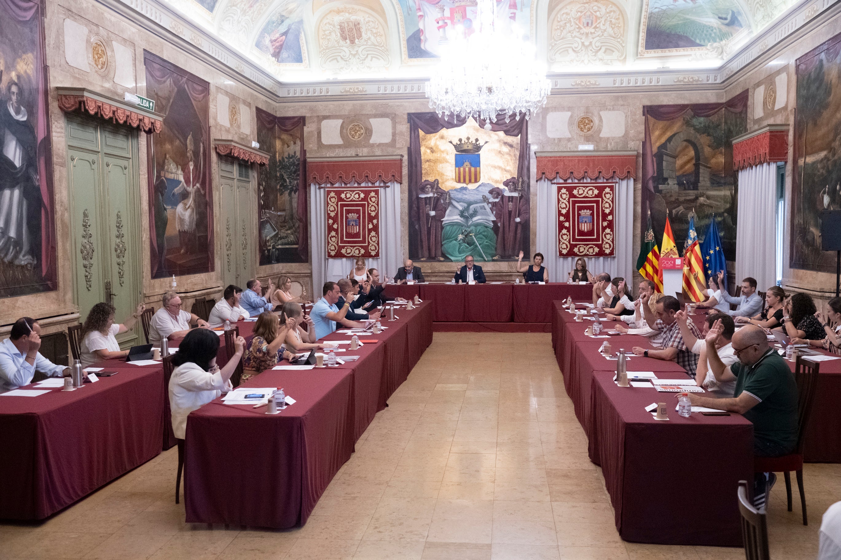 La Diputación aprueba una declaración de apoyo a los municipios afectados por los incendios La Diputación aprueba una declaración de apoyo a los municipios afectados por los incendios