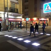 O Concello instalará pasos peonís con sinalización luminosa para detección de persoas O Concello instalará pasos peonís con sinalización luminosa para detección de persoas