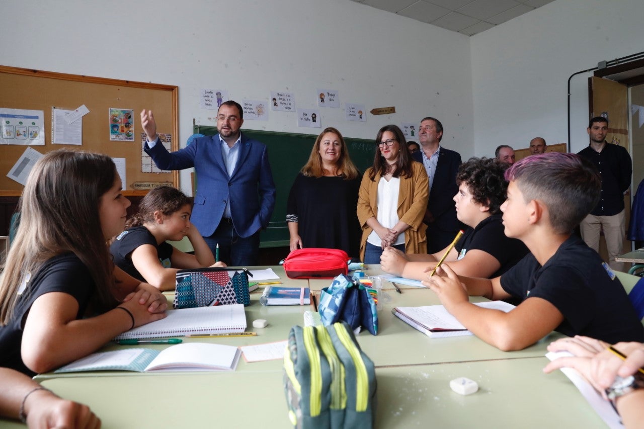 Barbón: El modelo de educación rural de Asturias se consolida Barbón: El modelo de educación rural de Asturias se consolida