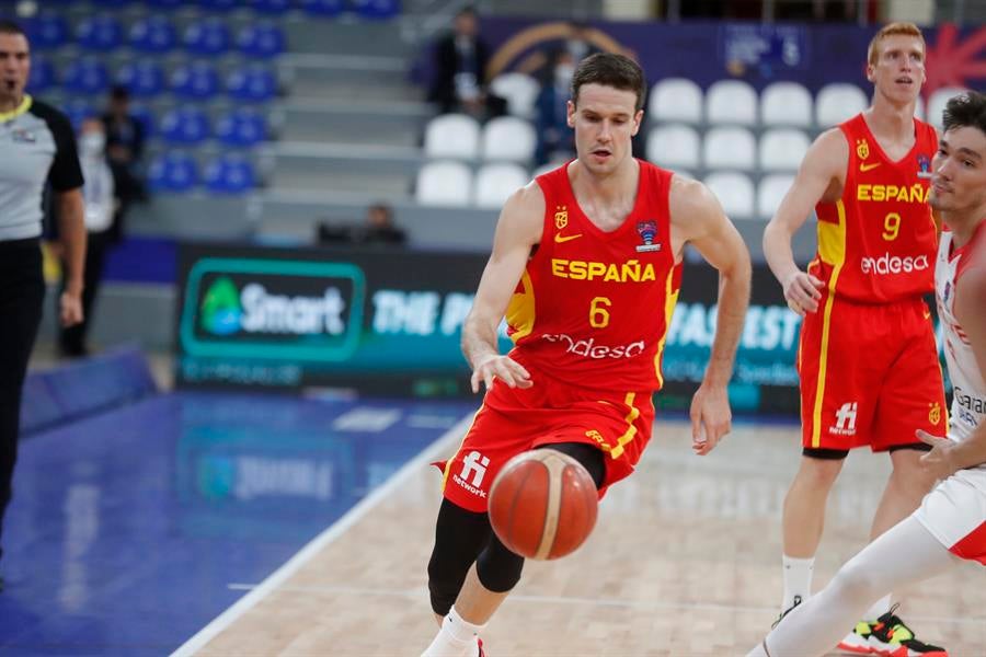 Arostegui pide no permitir los “arreones” de Finlandia y avisa de su “arma” con el triple Arostegui pide no permitir los “arreones” de Finlandia y avisa de su “arma” con el triple