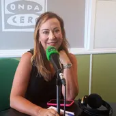 Pilar Rosas, abogada experta en Derecho de Familia, en los estudios de Onda Cero Pilar Rosas, abogada experta en Derecho de Familia, en los estudios de Onda Cero