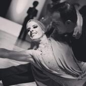 Los oriolanos Isabel González y Álvaro Irles participarán en diciembre en los mundiales del Baile Deportivo de Salón 