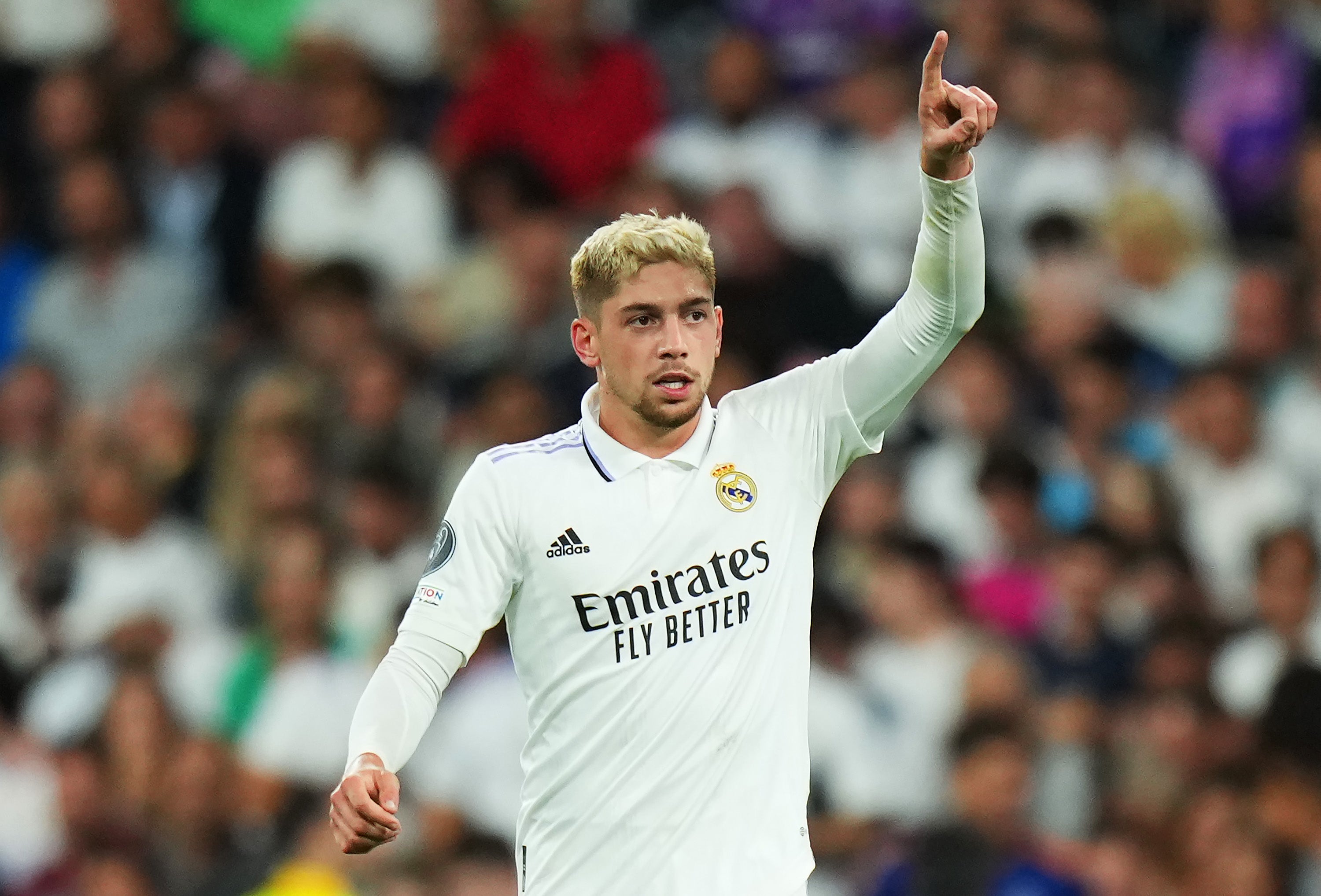 Valverde brilla y Asensio se reconcilia con el Bernabéu Valverde brilla y Asensio se reconcilia con el Bernabéu
