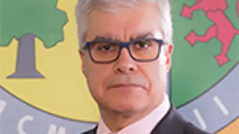 Pedro Fernández Salguero, actual vicerrector de Investigación de la UEX se postula como nuevo Rector