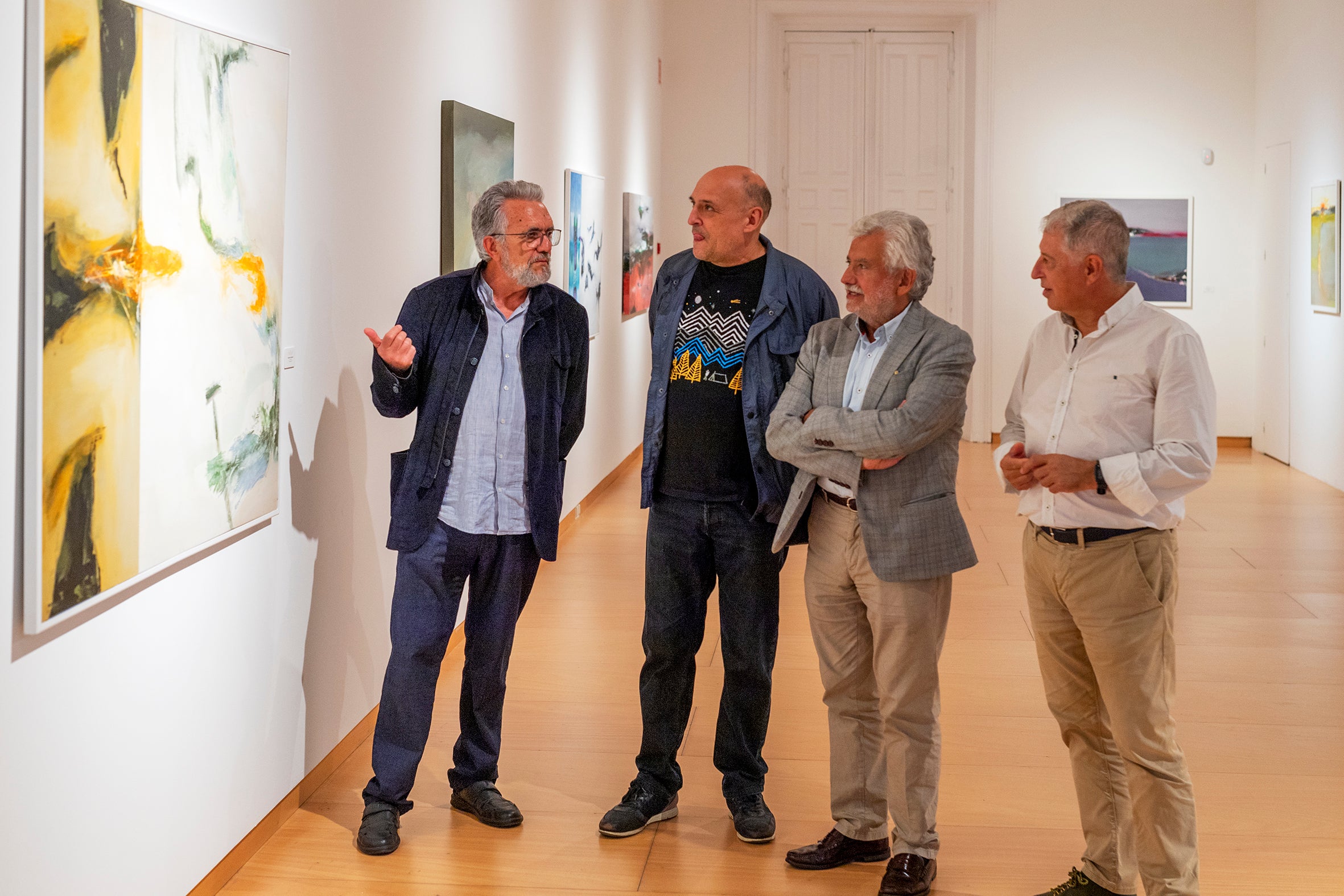 Mingos Teixeira trae a súa pintura abstracta ao Marcos Valcárcel Mingos Teixeira trae a súa pintura abstracta ao Marcos Valcárcel