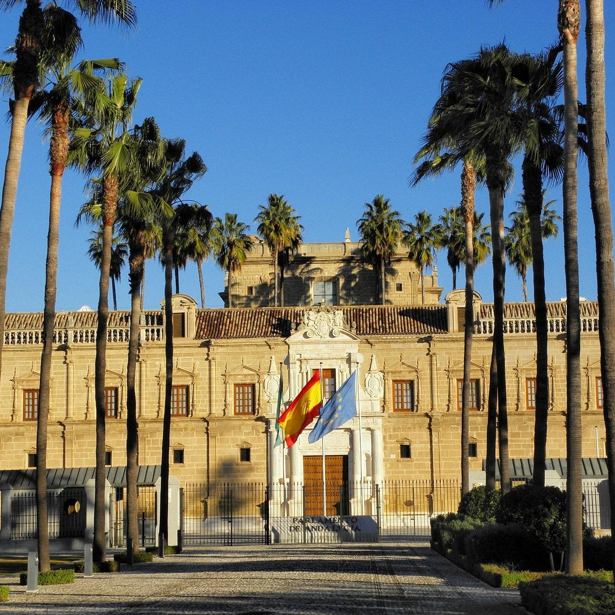 La oposición interpela a Moreno sobre sus prioridades para la legislatura La oposición interpela a Moreno sobre sus prioridades para la legislatura