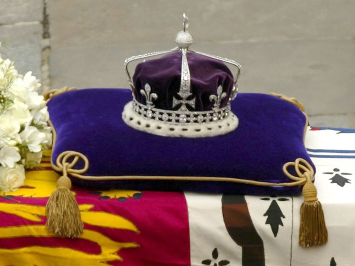Coronas De Rey Y Reina Juntas Imágenes De Rey Y Reina Libres De