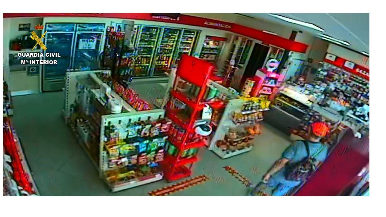 Detienen a una persona por atracar dos gasolineras de la provincia de Ciudad Real Detienen a una persona por atracar dos gasolineras de la provincia de Ciudad Real