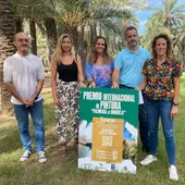 Medio Ambiente presenta el I Concurso Internacional de Pintura “Palmeral de Orihuela” Medio Ambiente presenta el I Concurso Internacional de Pintura “Palmeral de Orihuela”