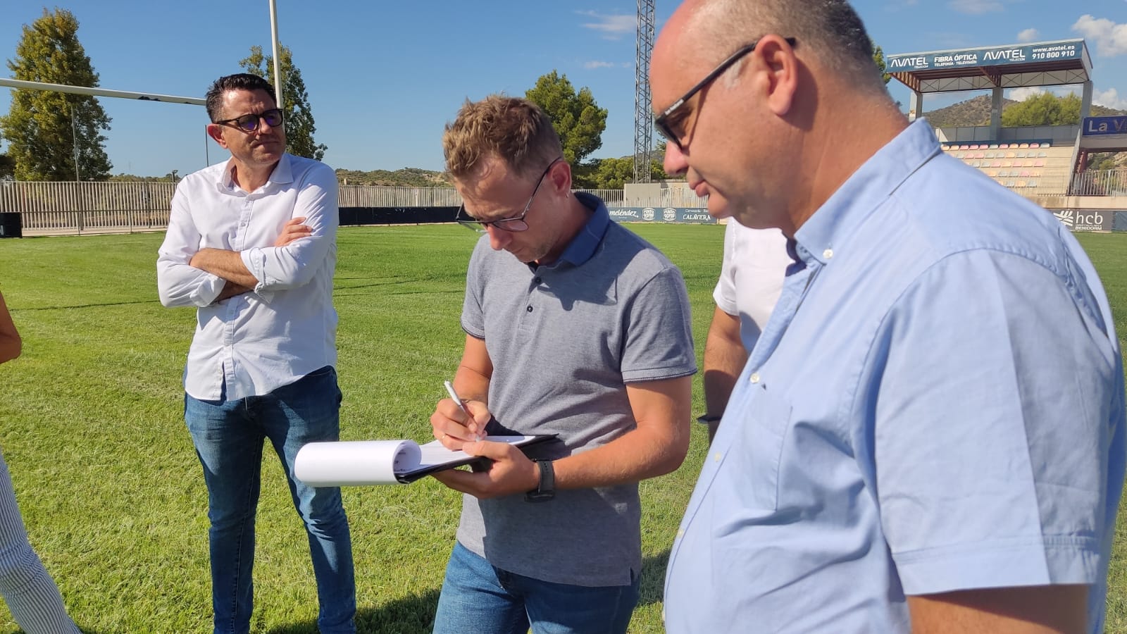 El Campo de Rugby del Pantano en la Vila Joiosa, cuenta ya con un nuevo césped natural El Campo de Rugby del Pantano en la Vila Joiosa, cuenta ya con un nuevo césped natural