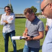 firma césped Rugby la Vila