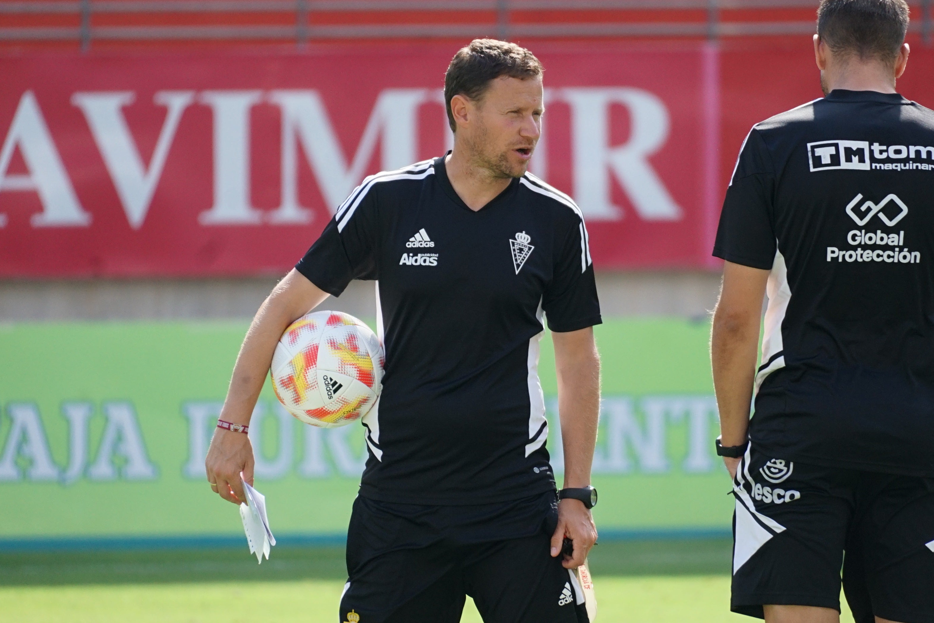 Mario Simón: “Ganar tres partidos seguidos en esta categoría será muy difícil” Mario Simón: “Ganar tres partidos seguidos en esta categoría será muy difícil”