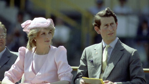 Lady Di y Carlos de Gales
