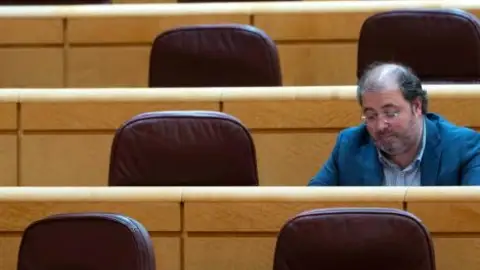 El diputado extremeño Alberto Casero vuelve a errar en su votación y apoya abrir una investigación a Mariano Rajoy