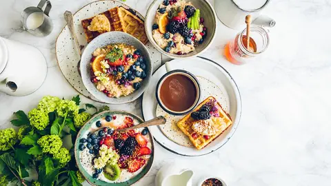 Por qué debes comer un gran desayuno cada mañana: estos son sus beneficios