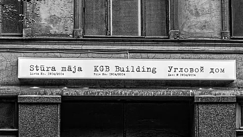 Mujeres con alma: 'La violinista roja', la espía española más importante del siglo XX Mujeres con alma: 'La violinista roja', la espía española más importante del siglo XX