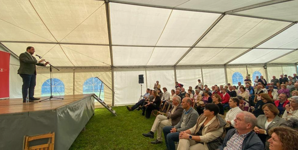 Adrián Barbón anuncia que se reunirá con el alcalde de Llanes este mes de octubre Adrián Barbón anuncia que se reunirá con el alcalde de Llanes este mes de octubre