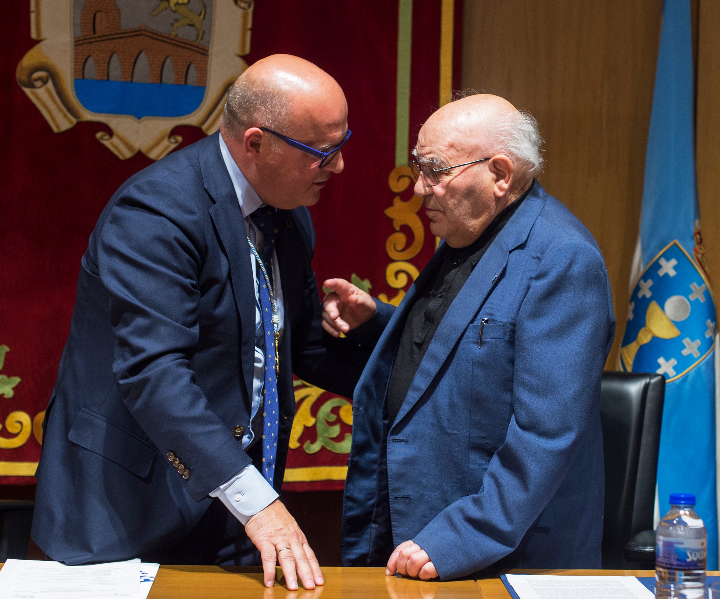 Manuel Baltar recoñece a fonda pegada que deixa Elixio Rivas Manuel Baltar recoñece a fonda pegada que deixa Elixio Rivas