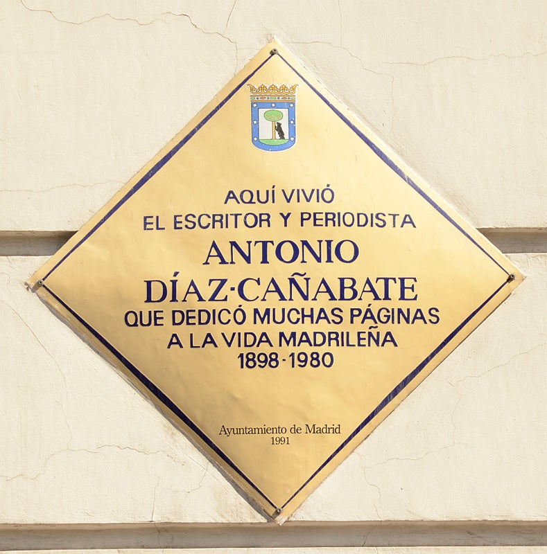 Crónicas de un villano: Antonio Díaz Cañabate Crónicas de un villano: Antonio Díaz Cañabate