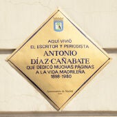 Placa Antonio Díaz Cañabate