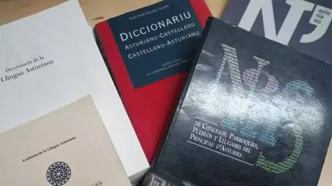 Libros formativos en llingua asturiana Libros formativos en llingua asturiana