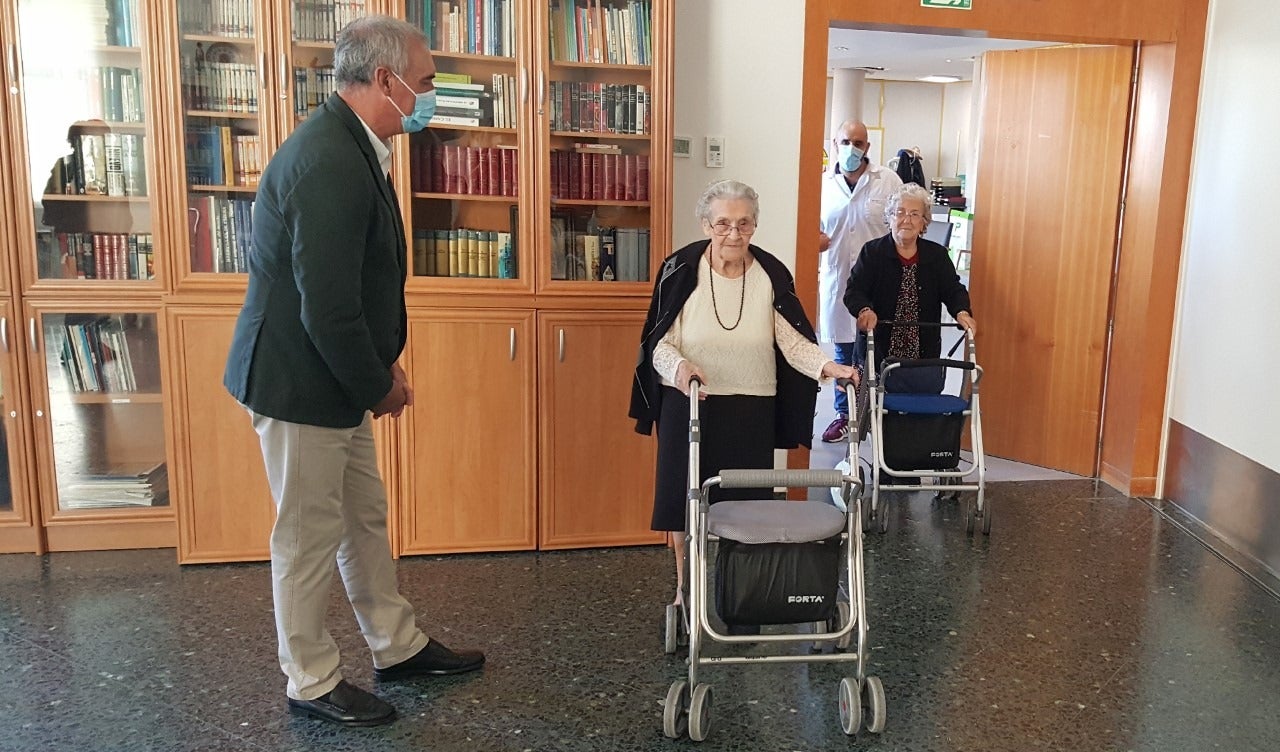 Comienza la campaña de vacunación de la gripe y la 4ª dosis de refuerzo contra la covid Comienza la campaña de vacunación de la gripe y la 4ª dosis de refuerzo contra la covid
