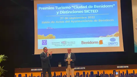 toni mayor premio toni perez alcalde benidorm turismo toni mayor premio toni perez alcalde benidorm turismo