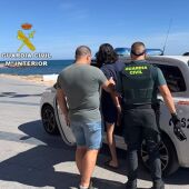 La Guardia Civil detiene a cuatro personas por una agresión sexual a una joven en Torrevieja 