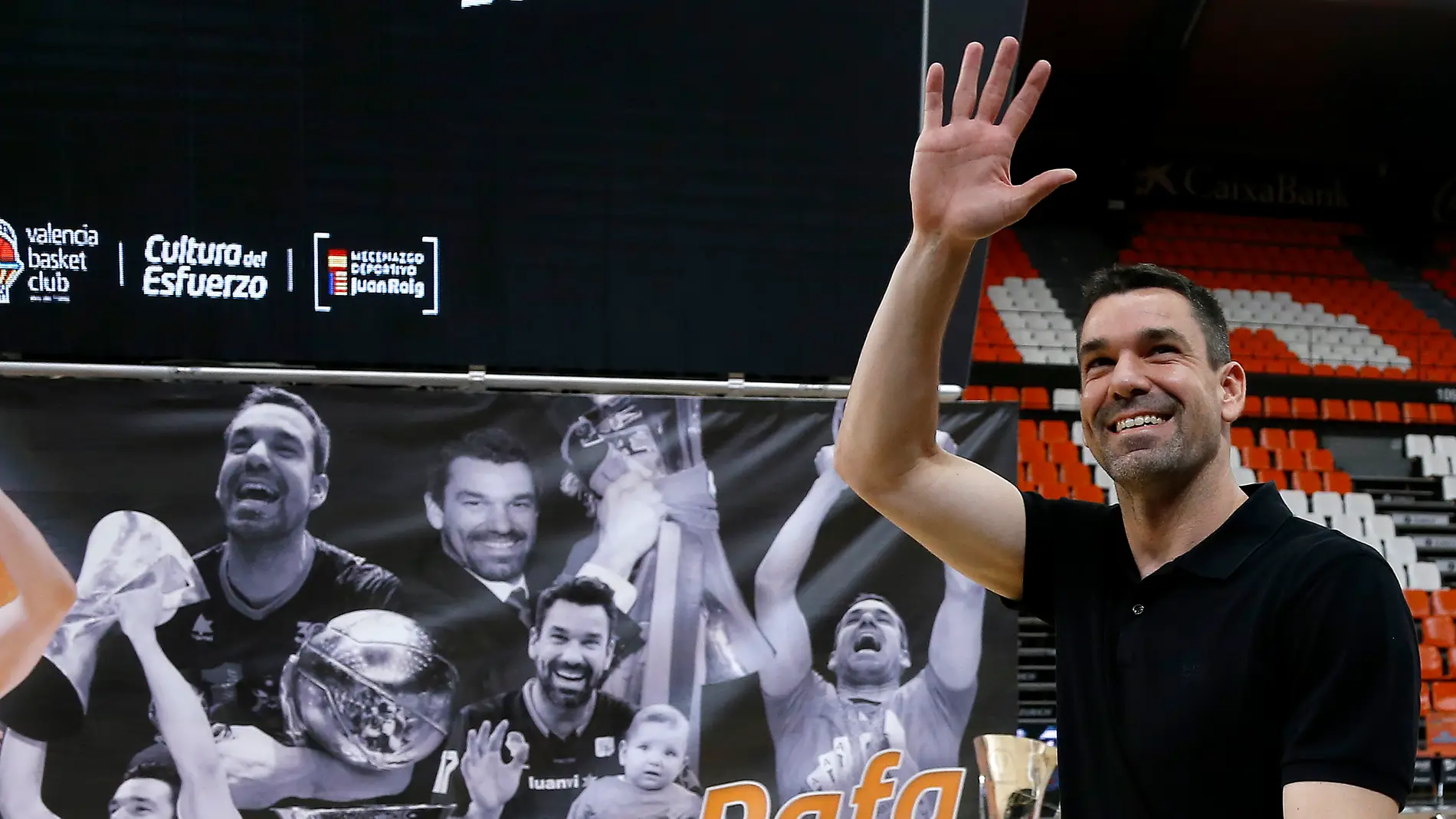 Valencia Basket retirará este domingo el dorsal 17 de Rafa Martínez