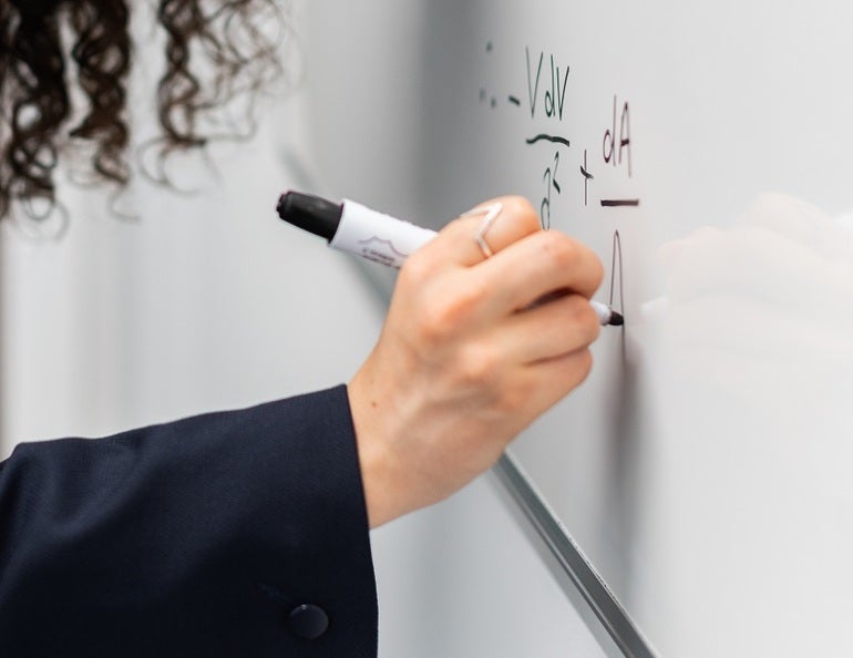 Educación convoca la OPE de concurso de méritos con 3.178 plazas para docentes Educación convoca la OPE de concurso de méritos con 3.178 plazas para docentes