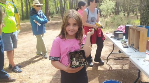 Una niña en las Jornadas Medioambientales de Ardisa