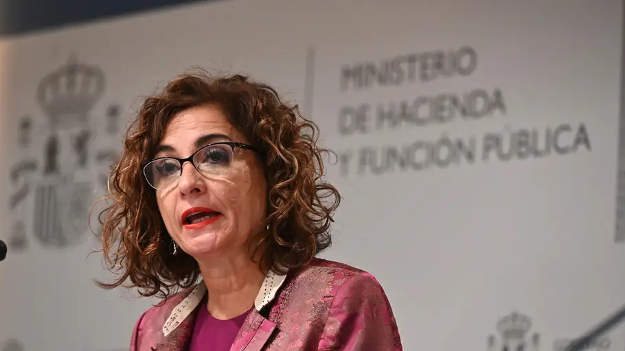 La ministra de Hacienda, María Jesús Montero, durante la presentación del paquete de medidas fiscales La ministra de Hacienda, María Jesús Montero, durante la presentación del paquete de medidas fiscales