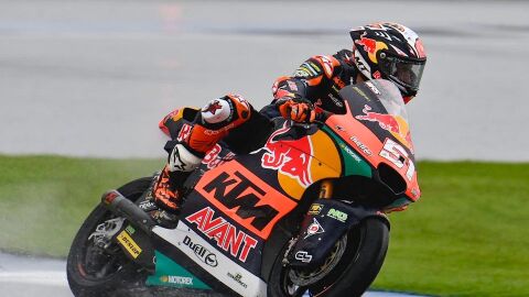 Pedro Acosta con su KTM en el GP de Tailandia