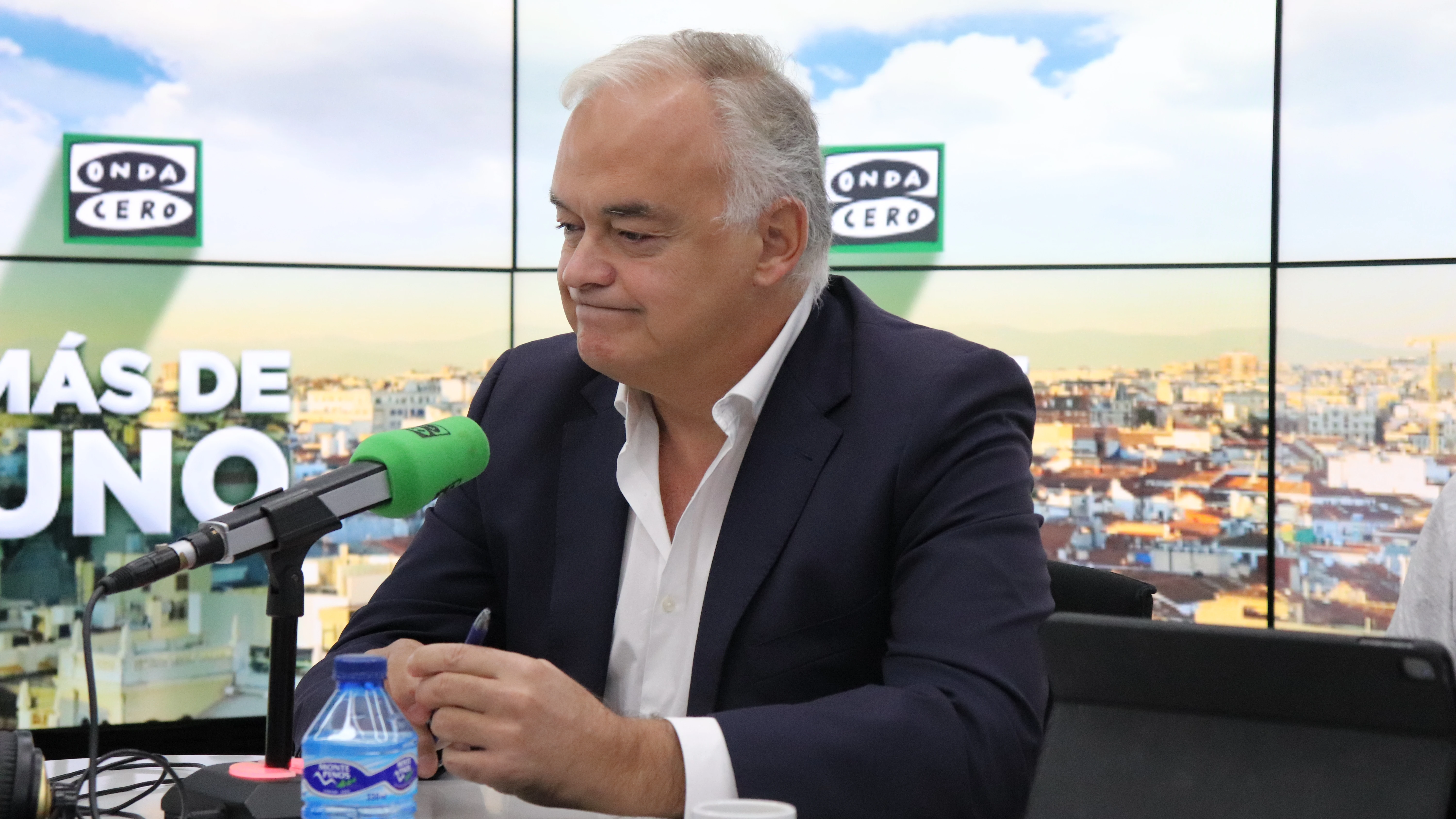 Esteban González Pons, vicesecretario institucional del PP y eurodiputado, durante su entrevista en 'Más de uno' Esteban González Pons, vicesecretario institucional del PP y eurodiputado