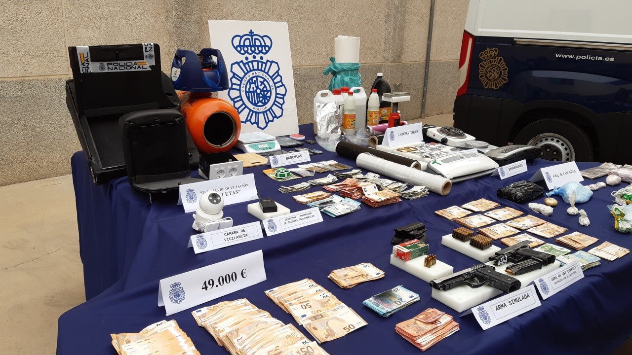 Una operación policial en Ciudad Real acaba con 13 detenidos y 4 kilos de cocaína intervenida Una operación policial en Ciudad Real acaba con 13 detenidos y 4 kilos de cocaína intervenida