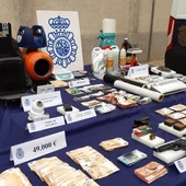 Droga y material incautado por la Policía Nacional Droga y material incautado por la Policía Nacional