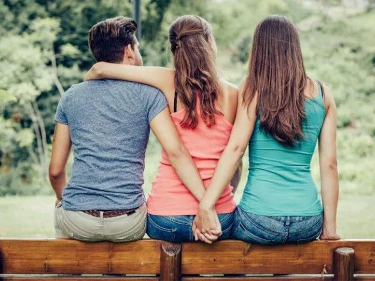 ¿Serías infiel a tu pareja por 10 millones de euros? Esta pregunta revoluciona las redes ¿Serías infiel a tu pareja por 10 millones de euros? Esta pregunta revoluciona las redes