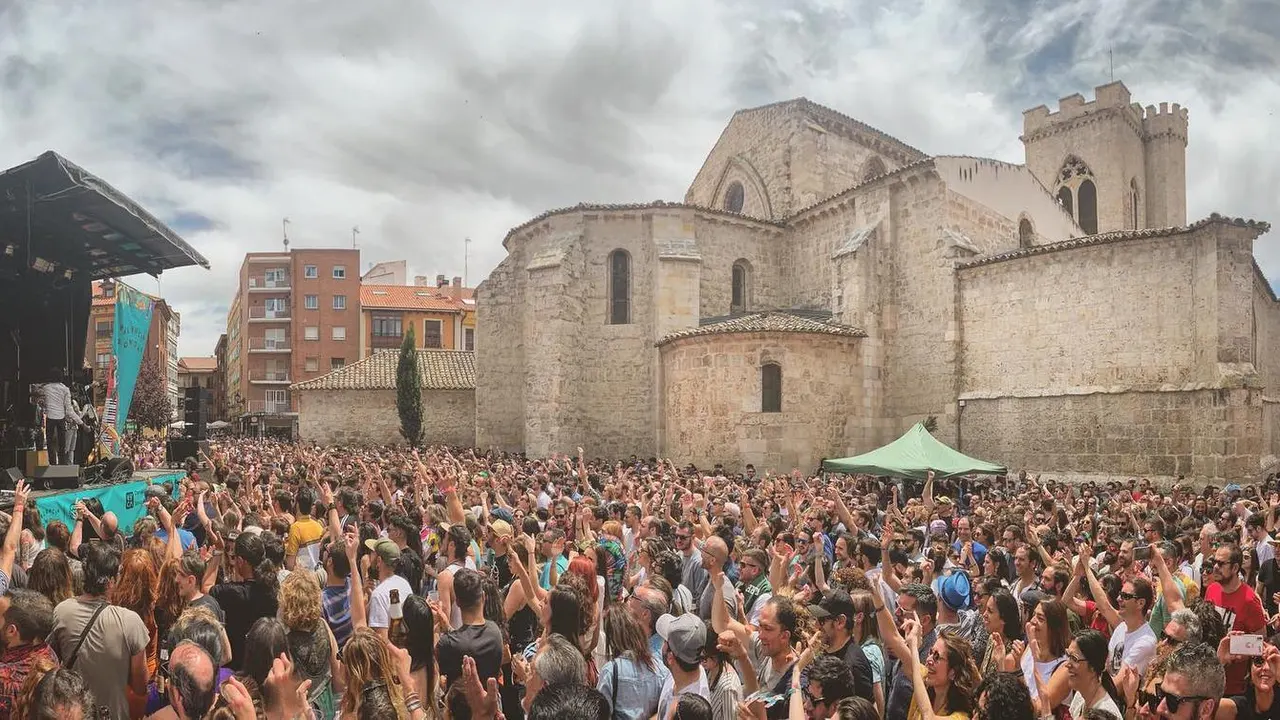 Palencia Sonora concierto Plaza de San Miguel