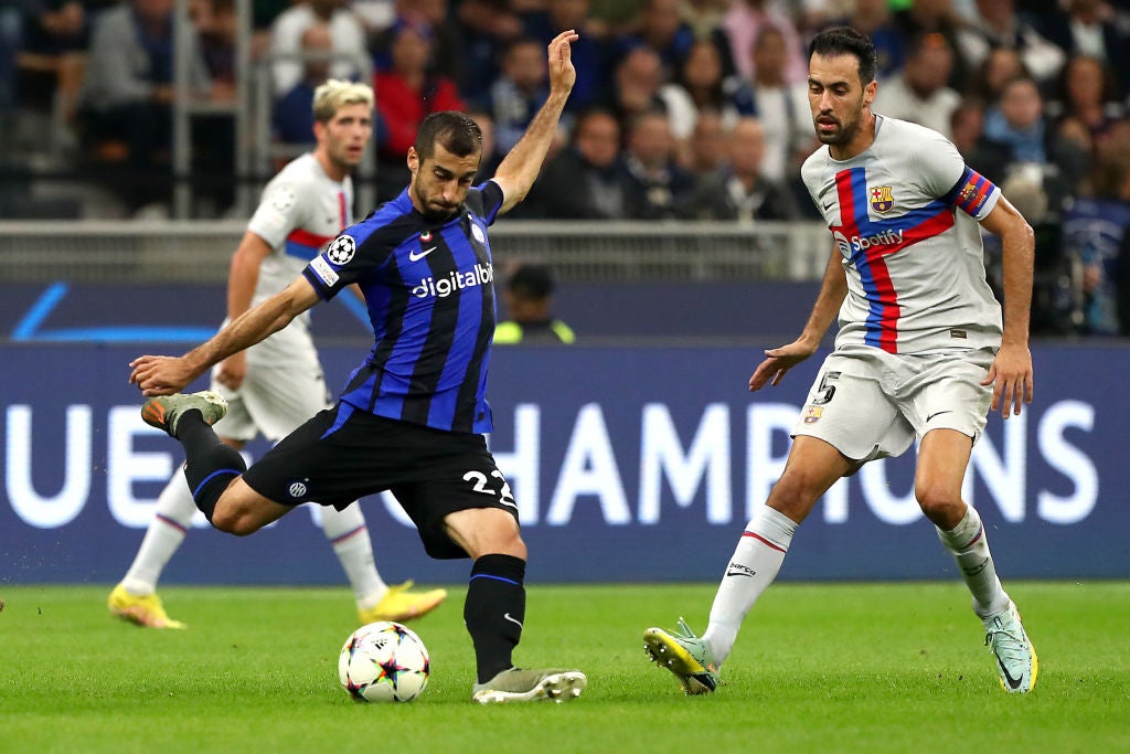 El Inter complica la vida al Barcelona en un partido marcado por la participación del VAR El Inter complica la vida al Barcelona en un partido marcado por la participación del VAR